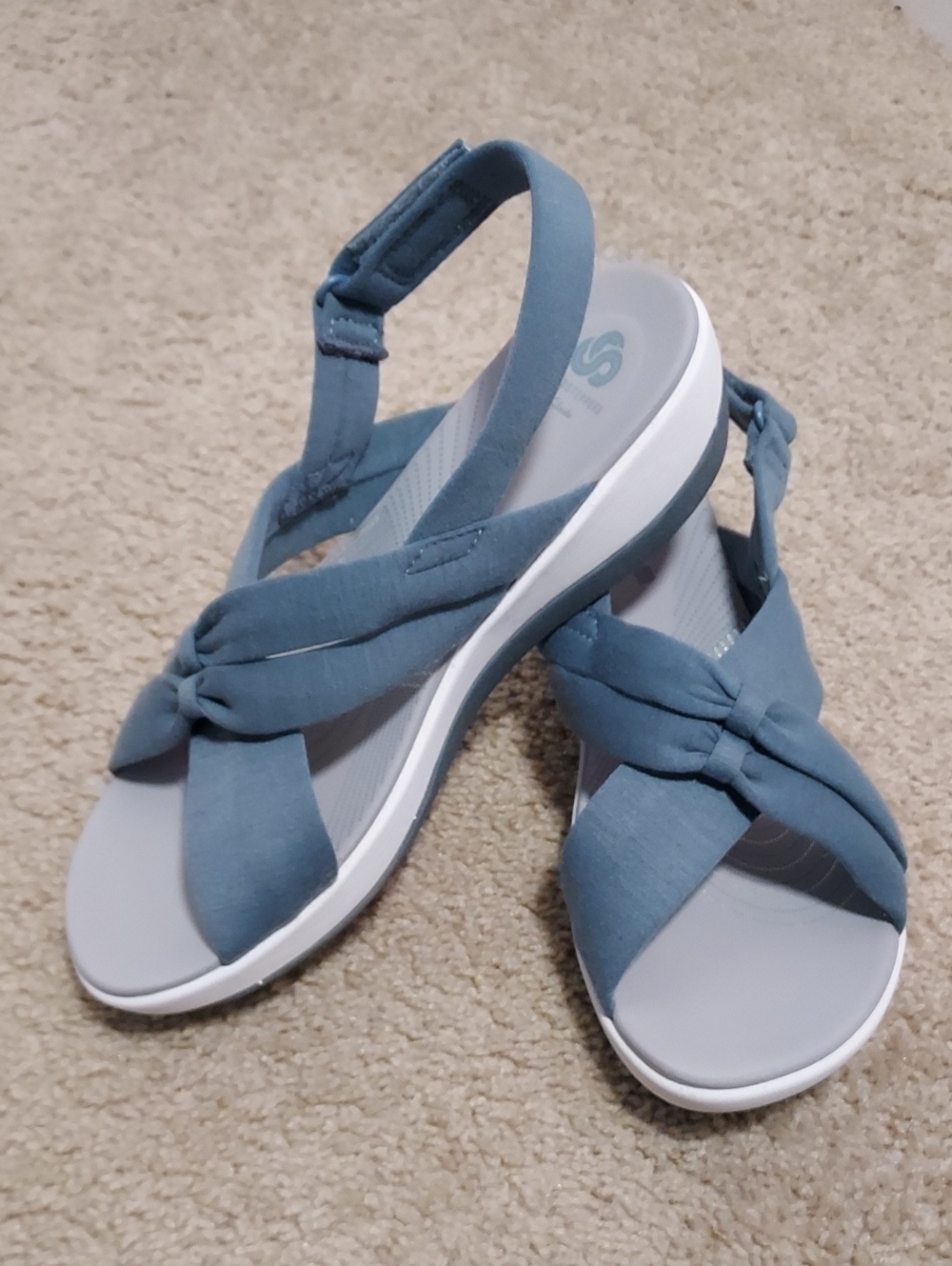 Cloud Steppers By Clarks ( SIZE 10M)
